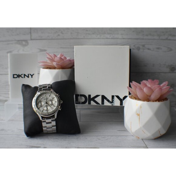 Preowned DKNY Chronograph Women’s Watch | Silver-Tone Stainless Steel main image 6